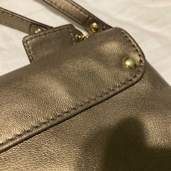 Coach Ashley Metallic Bronze Large Clutch Magnetic Flap Wristlet - Leather - EUC - Picture 6 of 10
